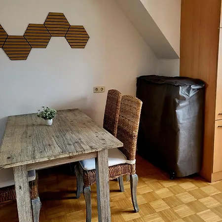 Am Luisium - Und Bauhaus Nah Appartement